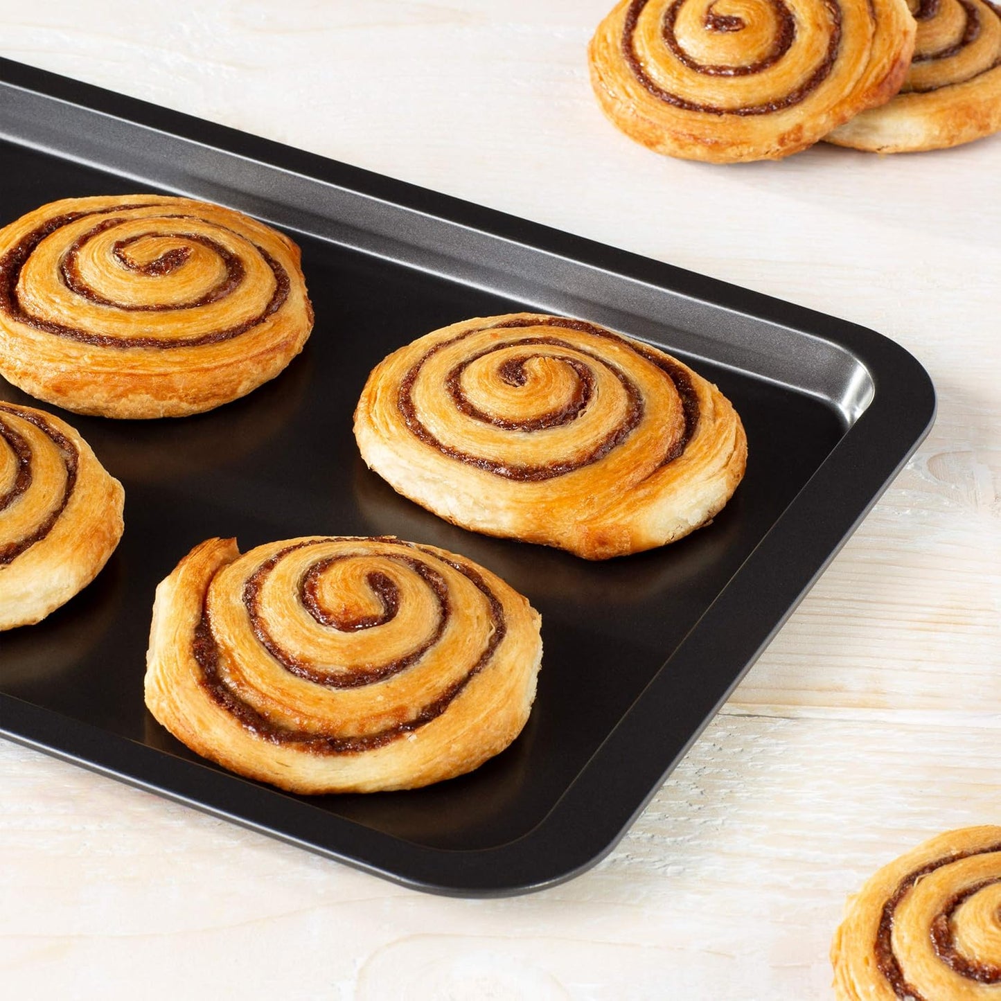 43 x 29 x 2cm Non-Stick Oblong Roaster for Oven Baking